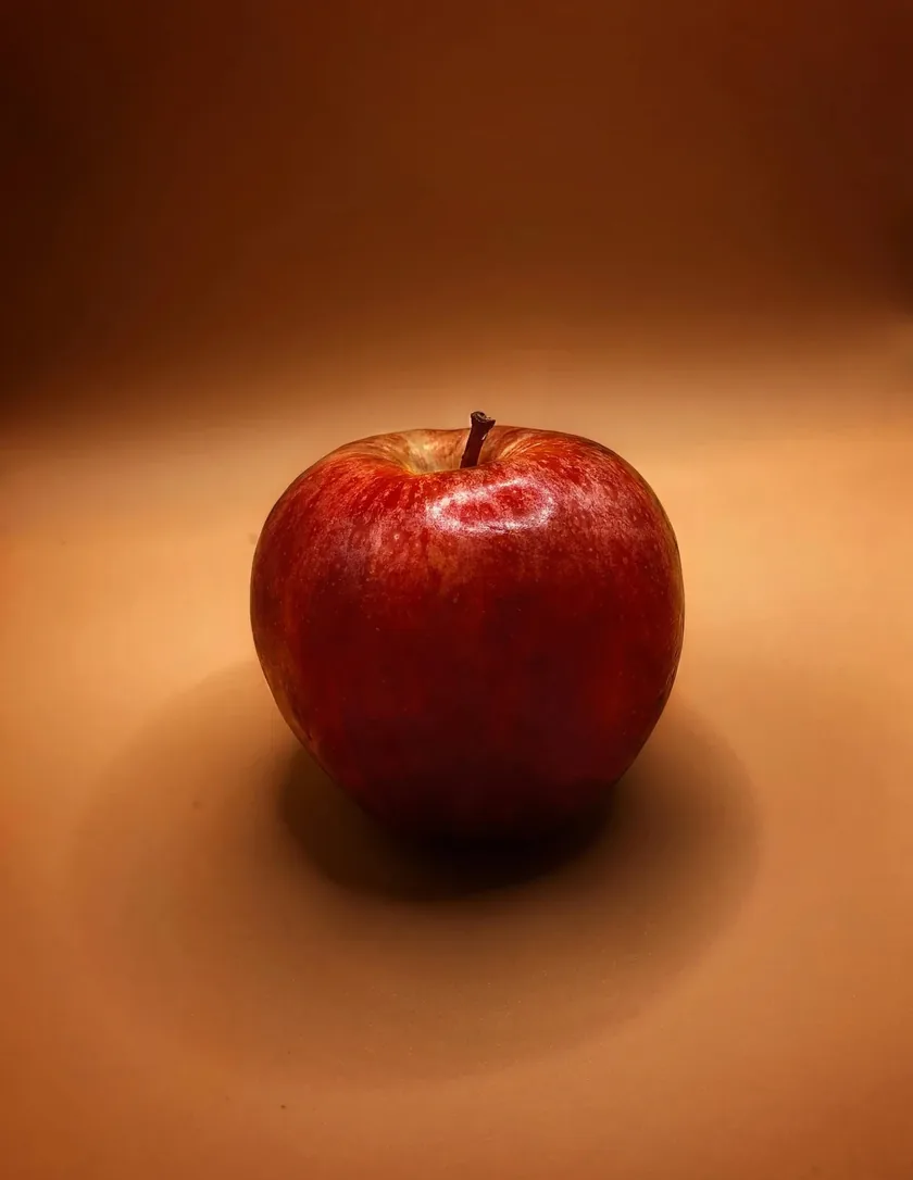 Whole apples, the marketing image used for apple cider vinegar
